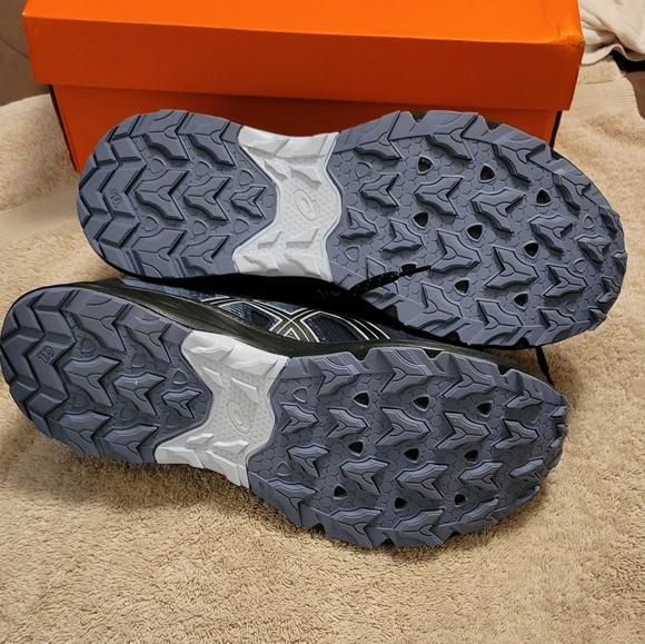 NEW ASICS GEL Sneakers 12 - Picture 2 of 3